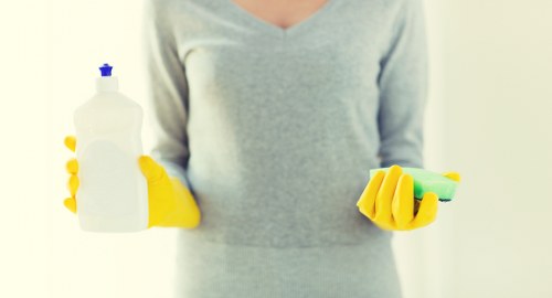 Professional exterior window cleaning for a SE11 property